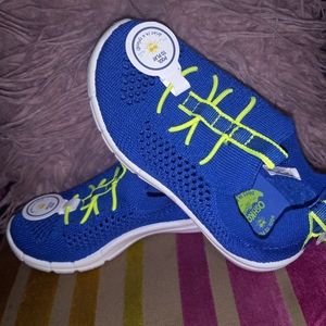 Oshkosh Bgosh blue Tahoe